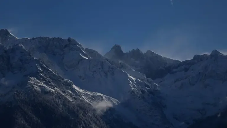 Avalanche kills four Norwegian skiers in French Alps