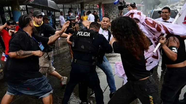 Panama police clash with protesters ahead of Trump envoy visit