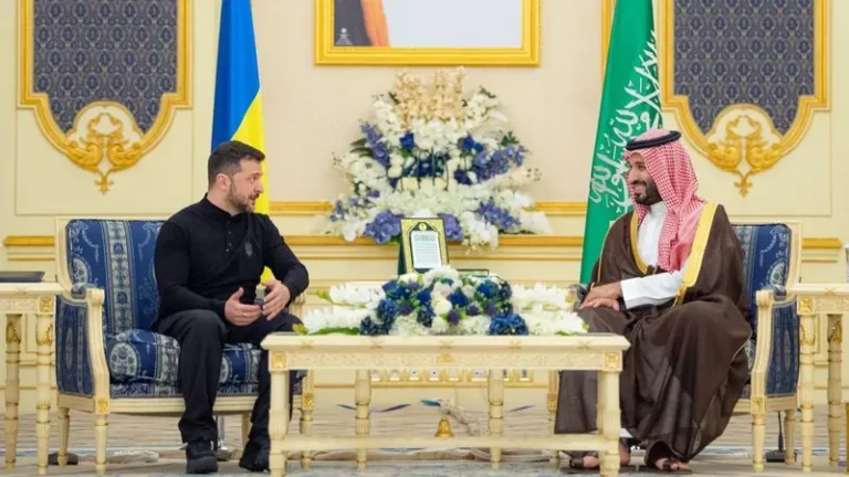 Zelenskyy, Saudi Crown Prince discuss war, ties ahead of US-Ukraine talks in Jeddah